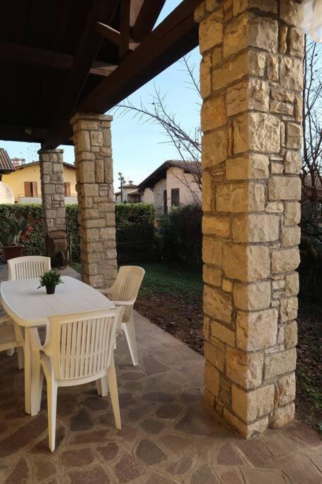 Casa Rene: Appartamento In Franciacorta Castegnato Bagian luar foto