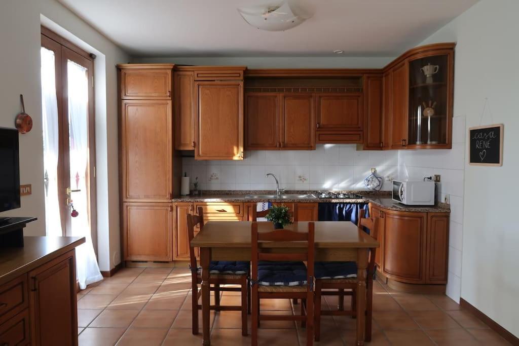 Casa Rene: Appartamento In Franciacorta Castegnato Bagian luar foto