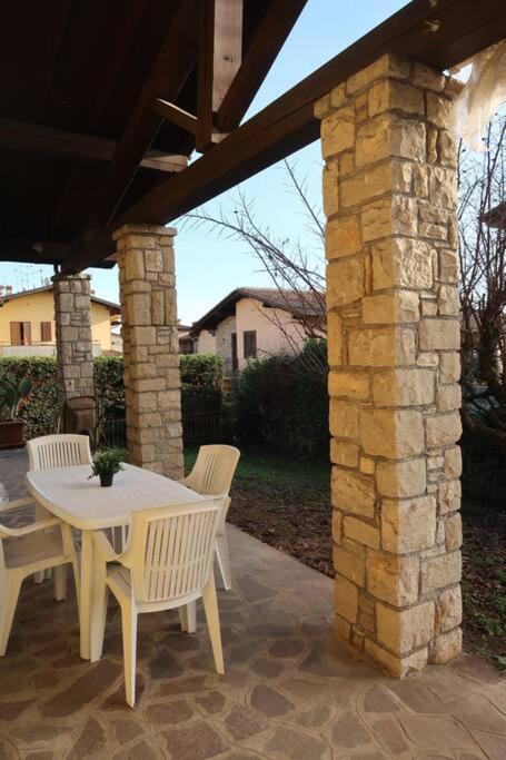 Casa Rene: Appartamento In Franciacorta Castegnato Bagian luar foto