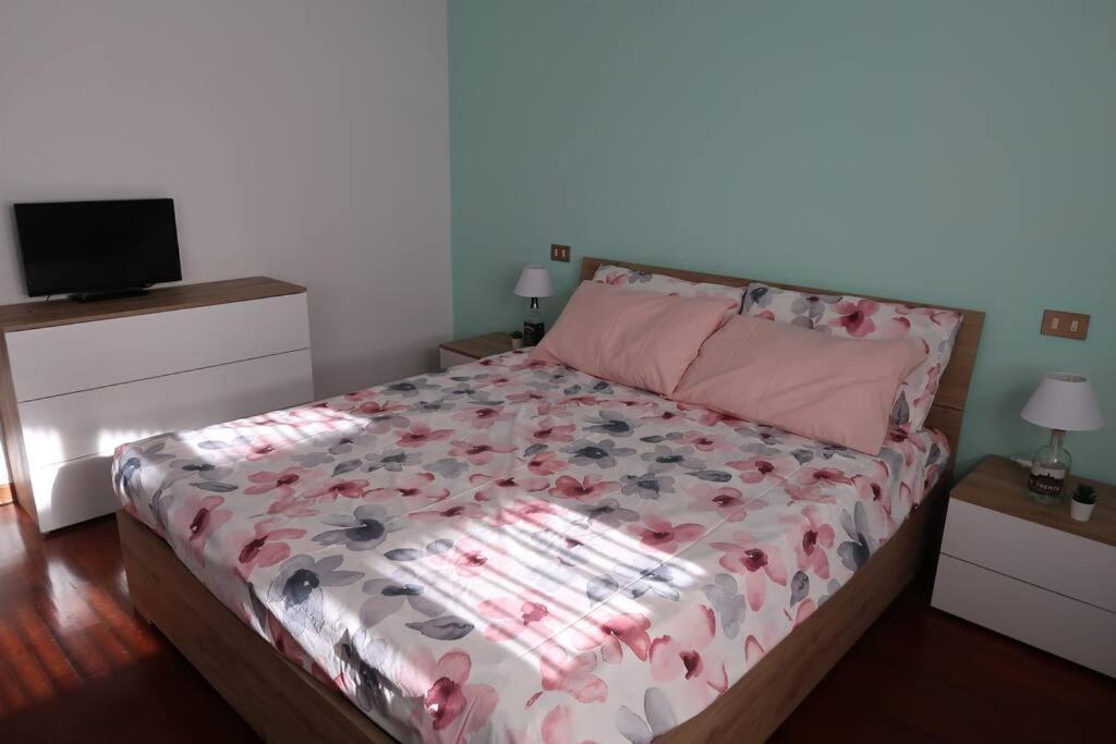 Casa Rene: Appartamento In Franciacorta Castegnato Bagian luar foto